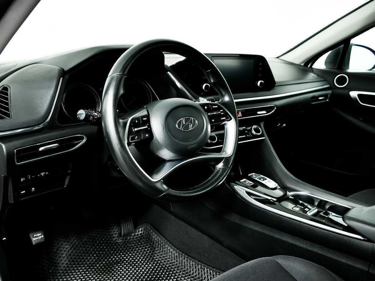 Hyundai Sonata с пробегом — 2021 год. Фото: #12