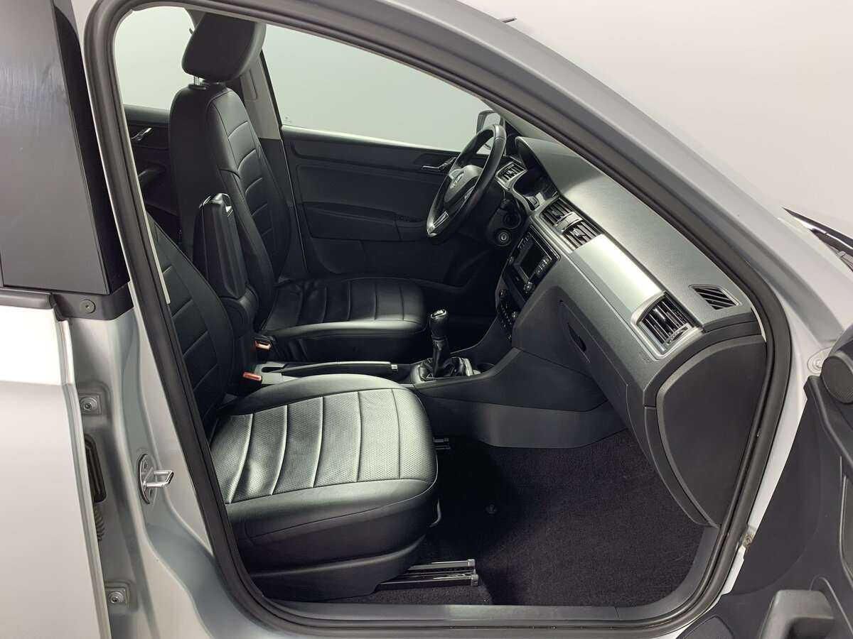 Skoda Rapid с пробегом — 2017 год. Фото: #15