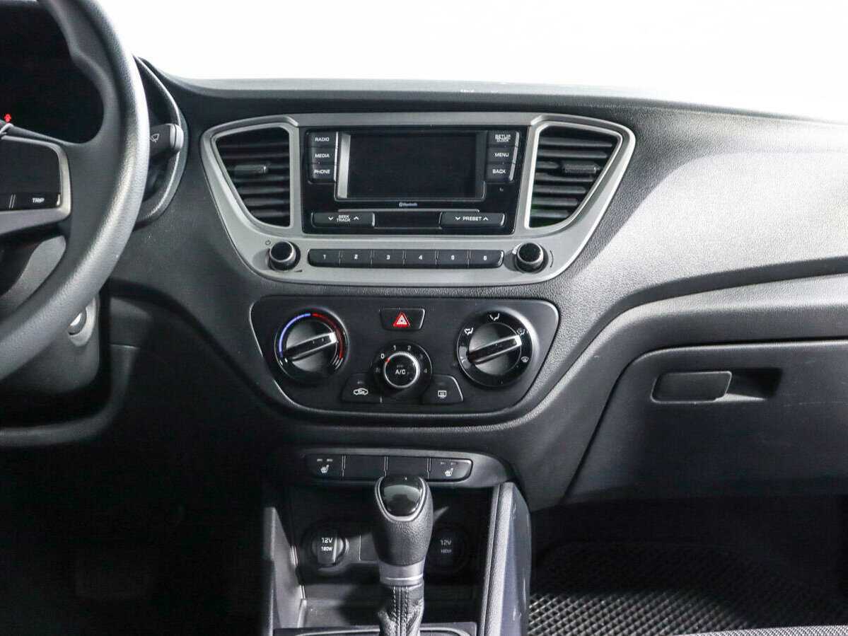 Hyundai Solaris с пробегом — 2021 год. Фото: #10