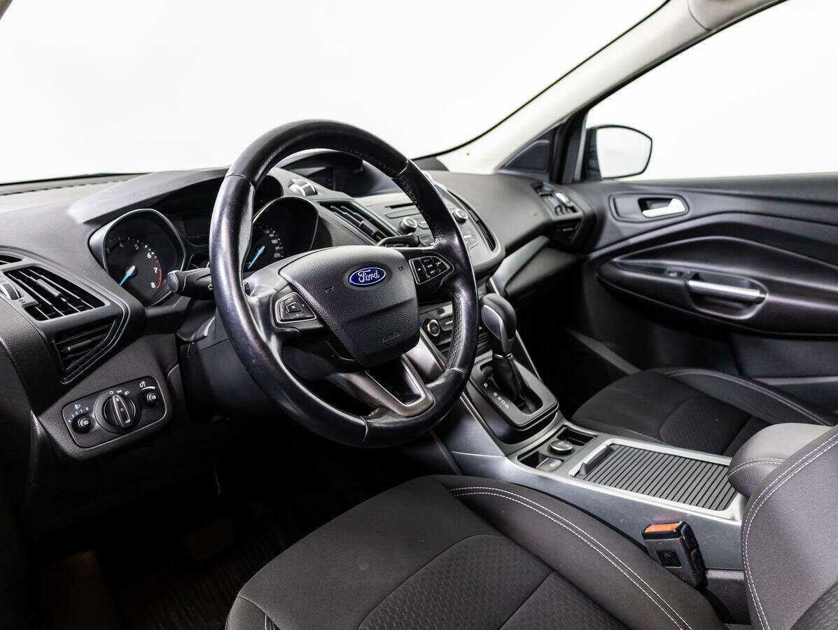 Ford Kuga с пробегом — 2018 год. Фото: #8