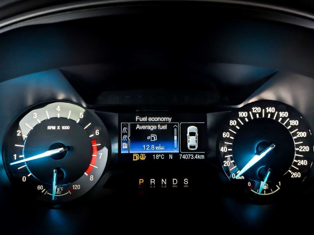 Ford Mondeo с пробегом — 2017 год. Фото: #9