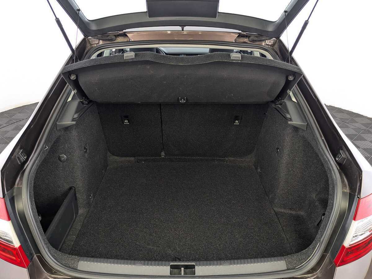 Skoda Octavia с пробегом — 2020 год. Фото: #9