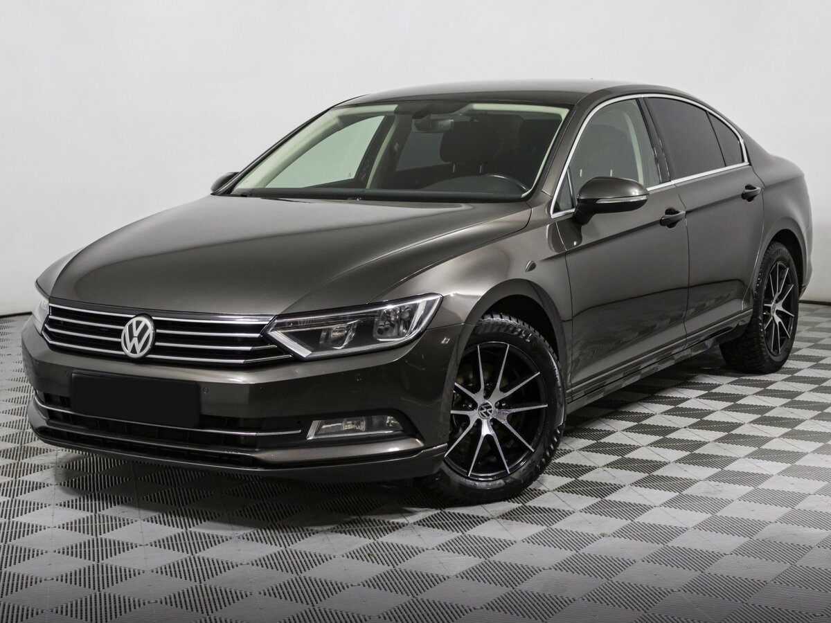 Volkswagen Passat с пробегом — 2017 год. Посмотреть фото
