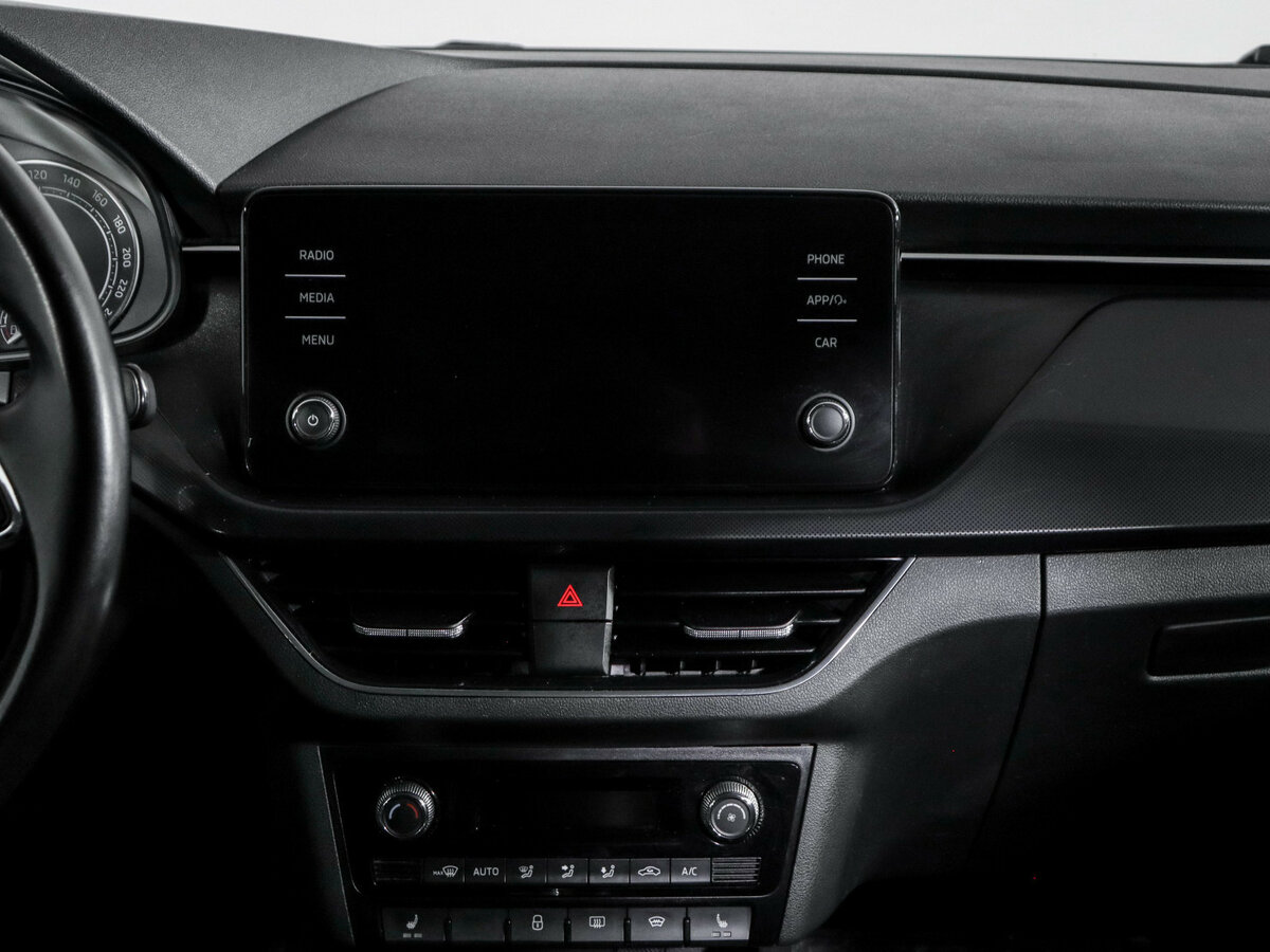 Skoda Rapid с пробегом — 2021 год. Фото: #10