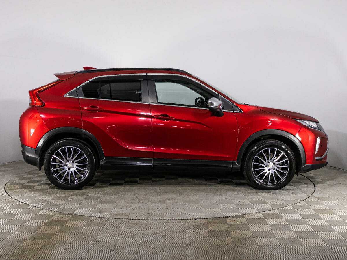 Mitsubishi Eclipse Cross с пробегом — 2019 год. Фото: #3