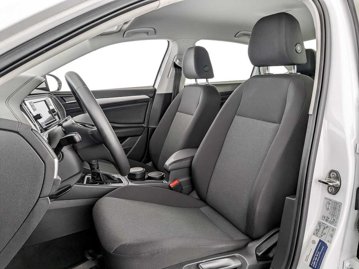 Volkswagen Jetta с пробегом — 2020 год. Фото: #19