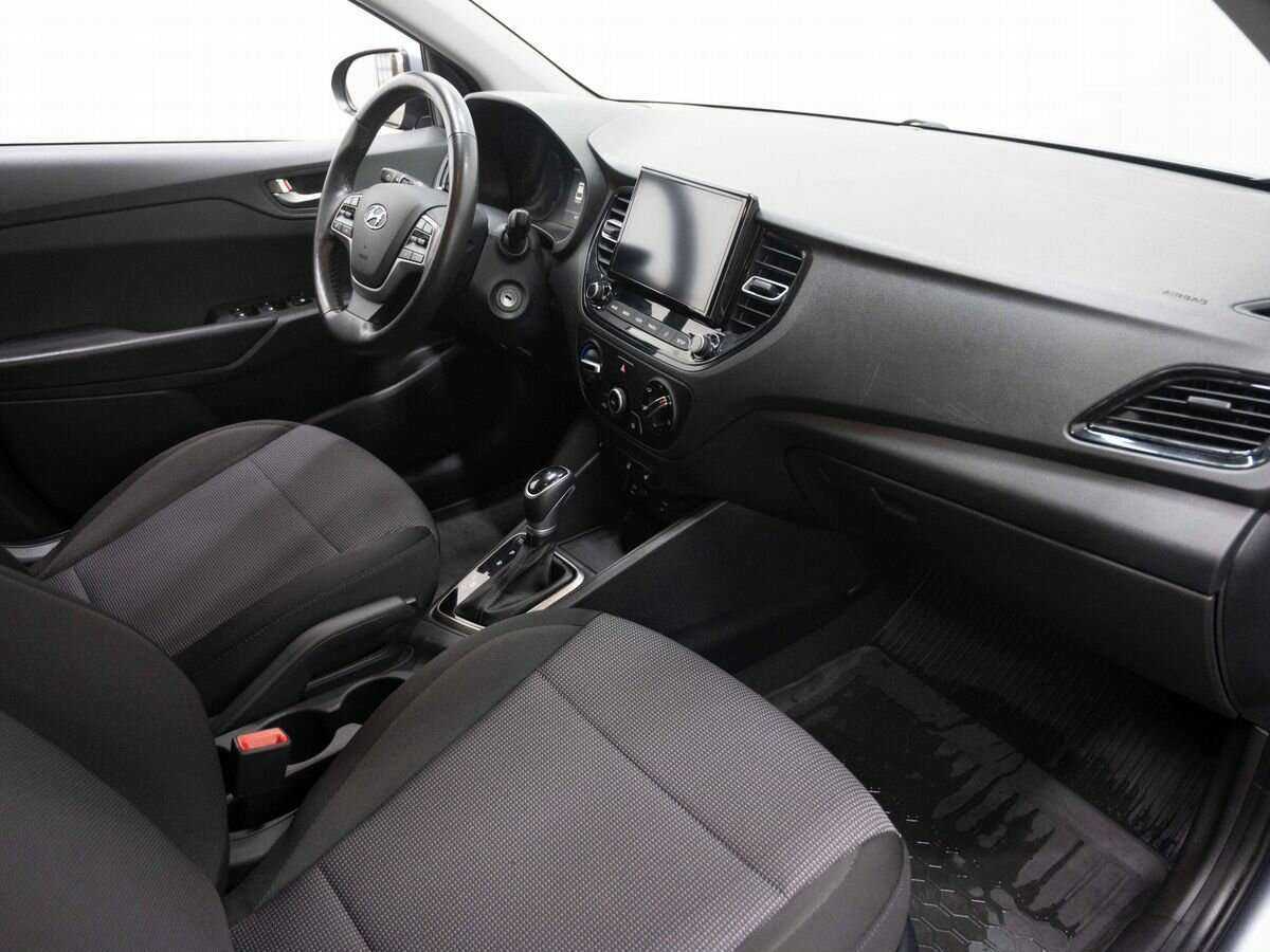 Hyundai Solaris с пробегом — 2021 год. Фото: #9