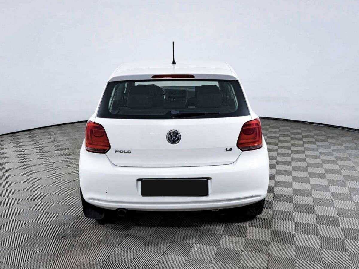 Volkswagen Polo с пробегом — 2012 год. Фото: #5