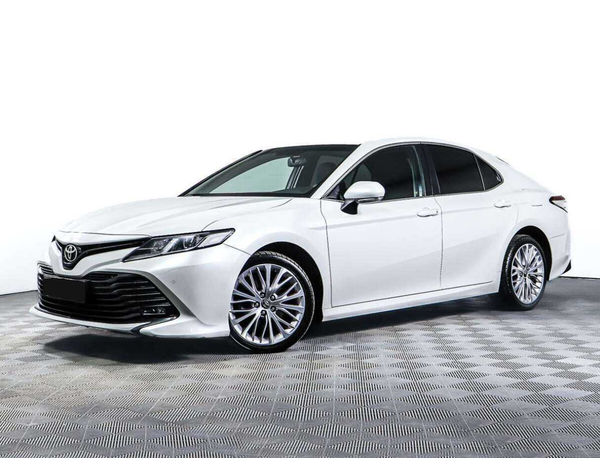 Toyota Camry с пробегом — 2020 год. Посмотреть фото