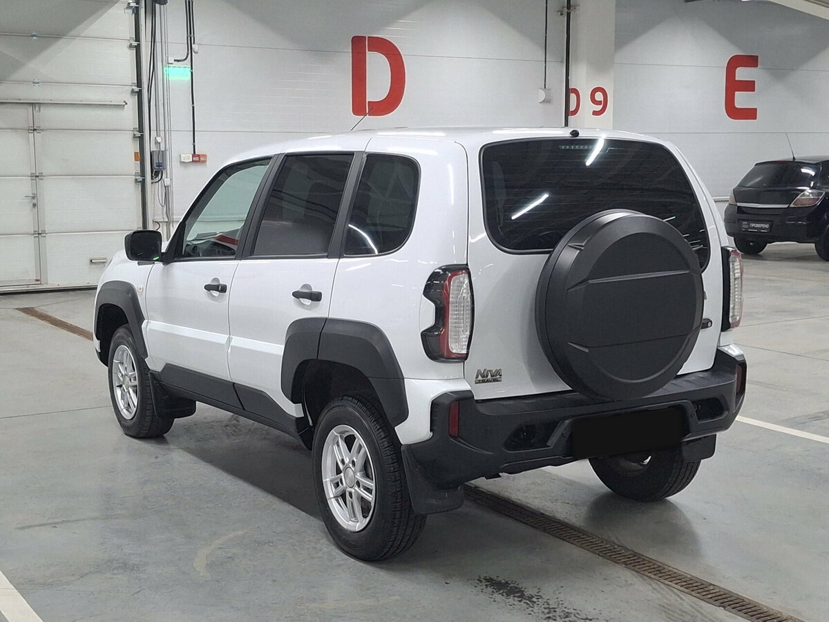 Lada (ВАЗ) Niva Travel с пробегом — 2023 год. Фото: #6