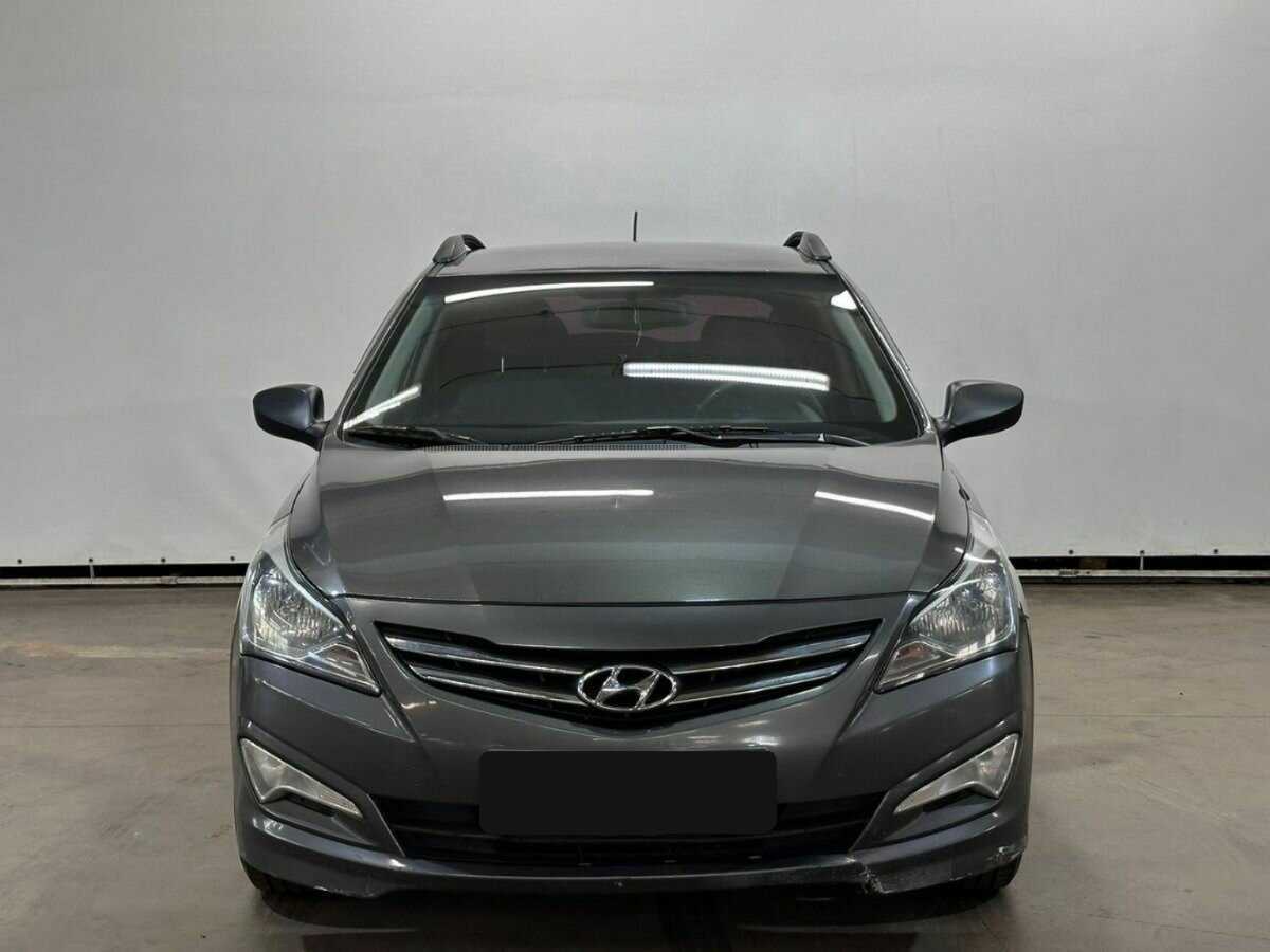 Hyundai Solaris с пробегом — 2015 год. Фото: #1