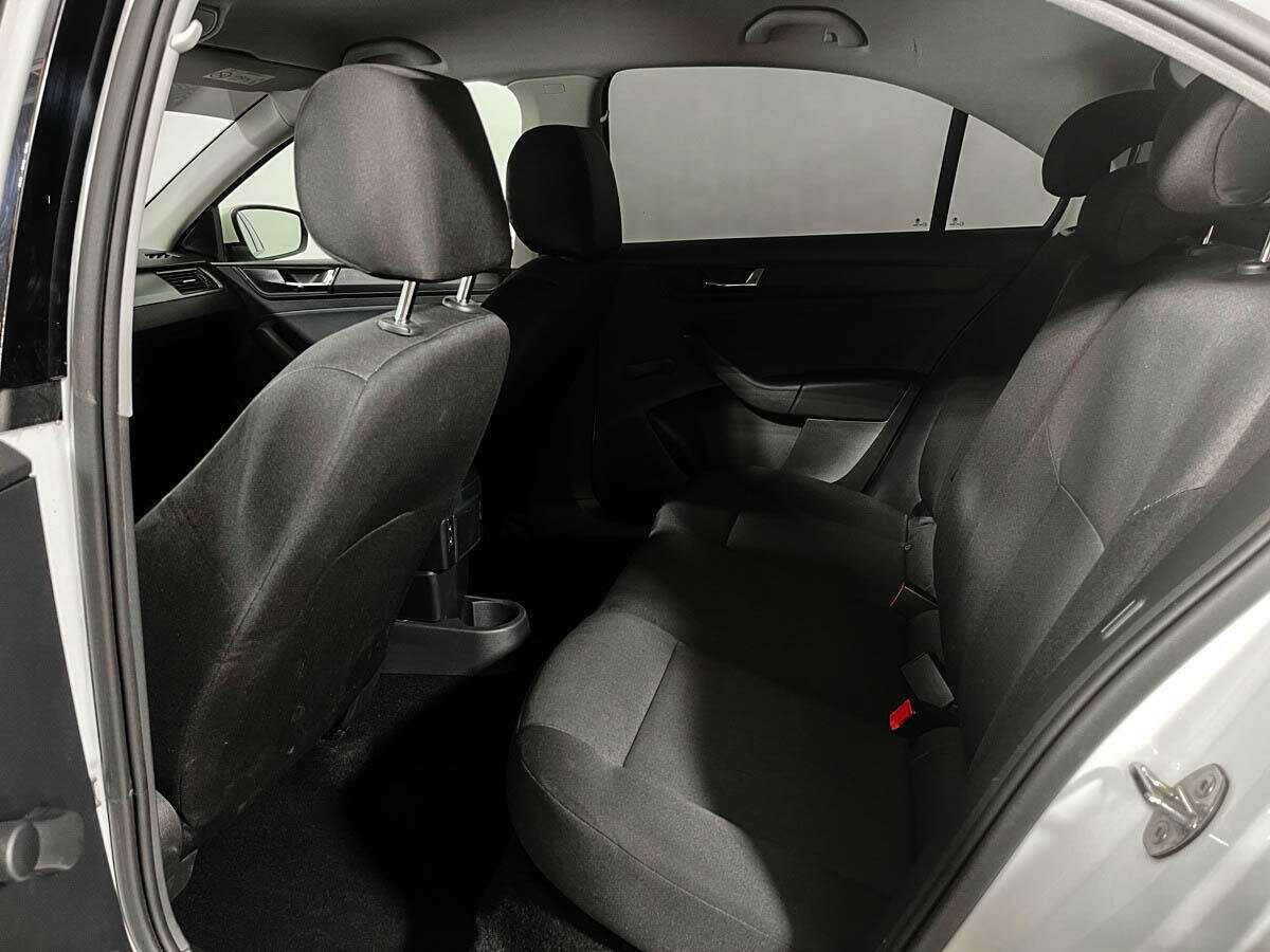 Skoda Rapid с пробегом — 2019 год. Фото: #7