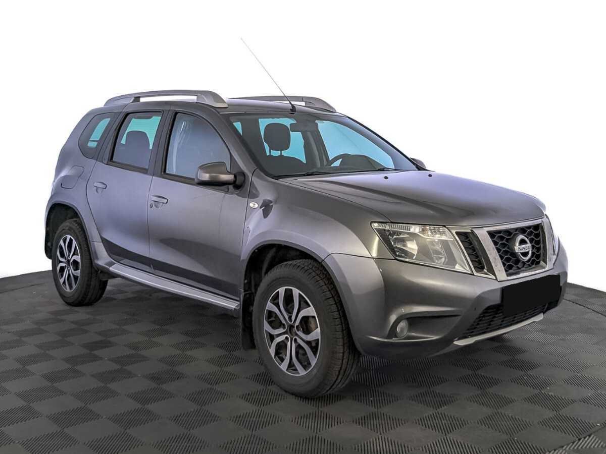 Nissan Terrano с пробегом — 2015 год. Фото: #2
