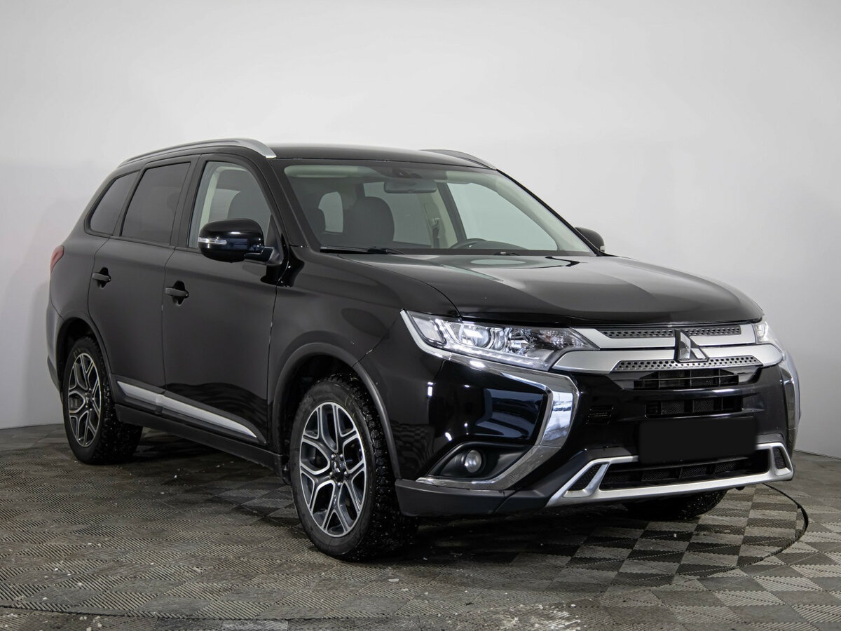 Mitsubishi Outlander с пробегом — 2019 год. Фото: #2