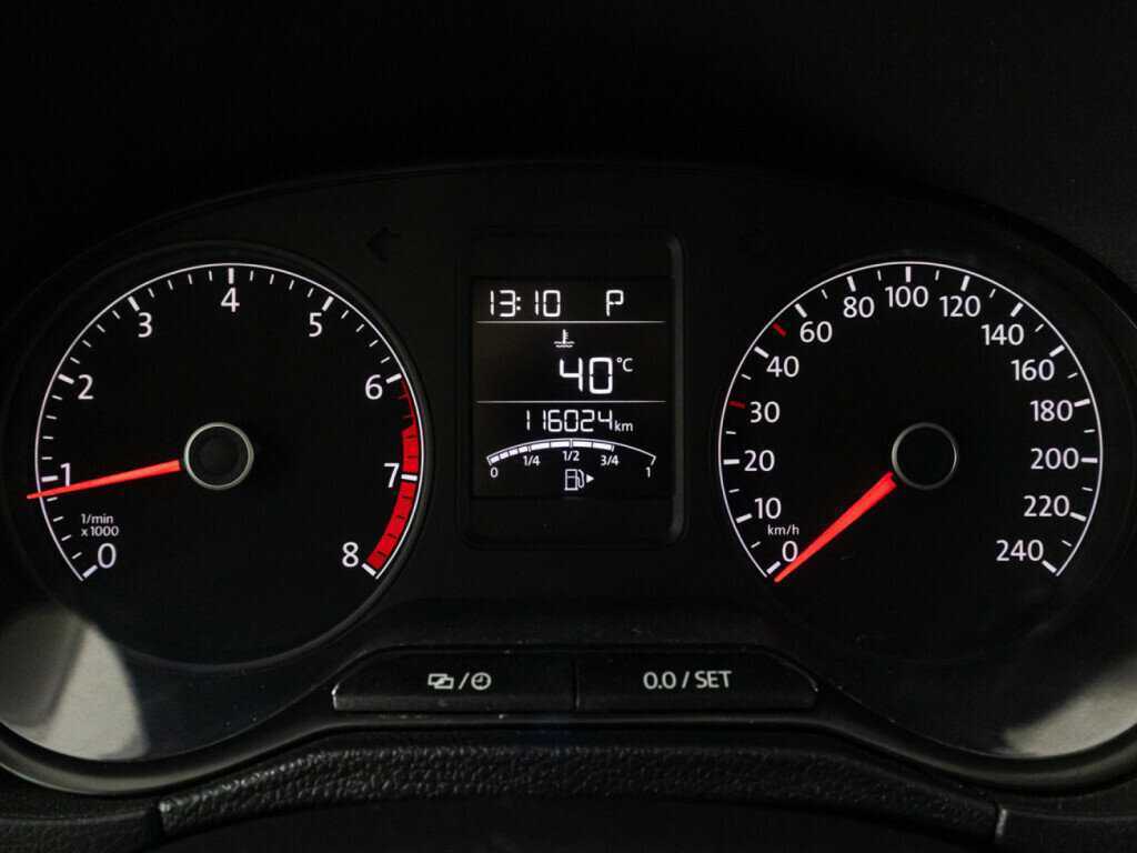 Volkswagen Polo с пробегом — 2016 год. Фото: #11