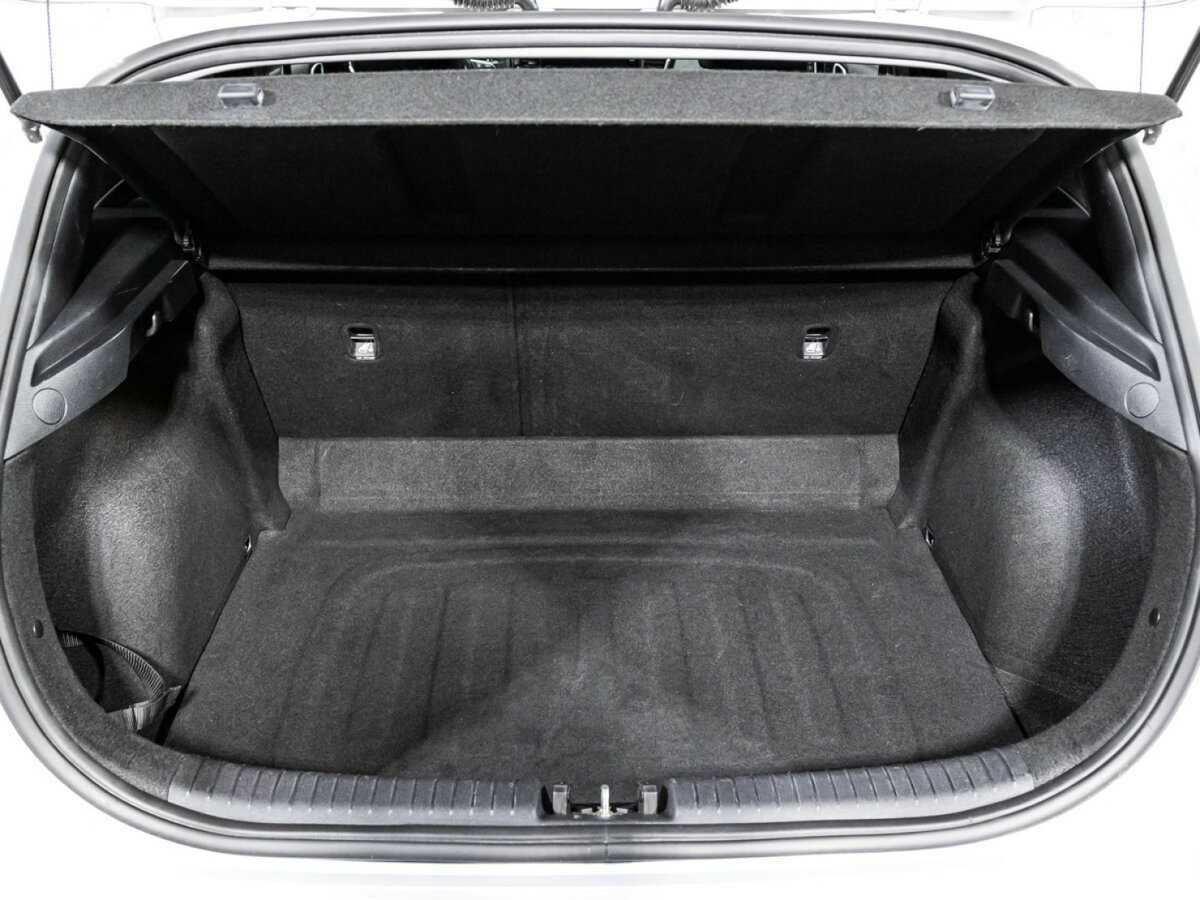 Kia Ceed с пробегом — 2020 год. Фото: #13