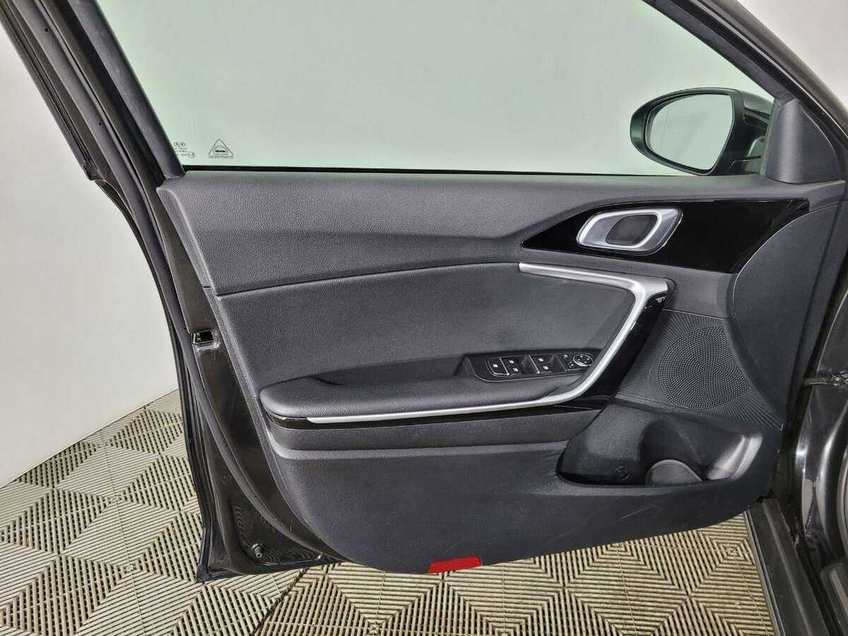 Kia XCeed с пробегом — 2021 год. Фото: #6