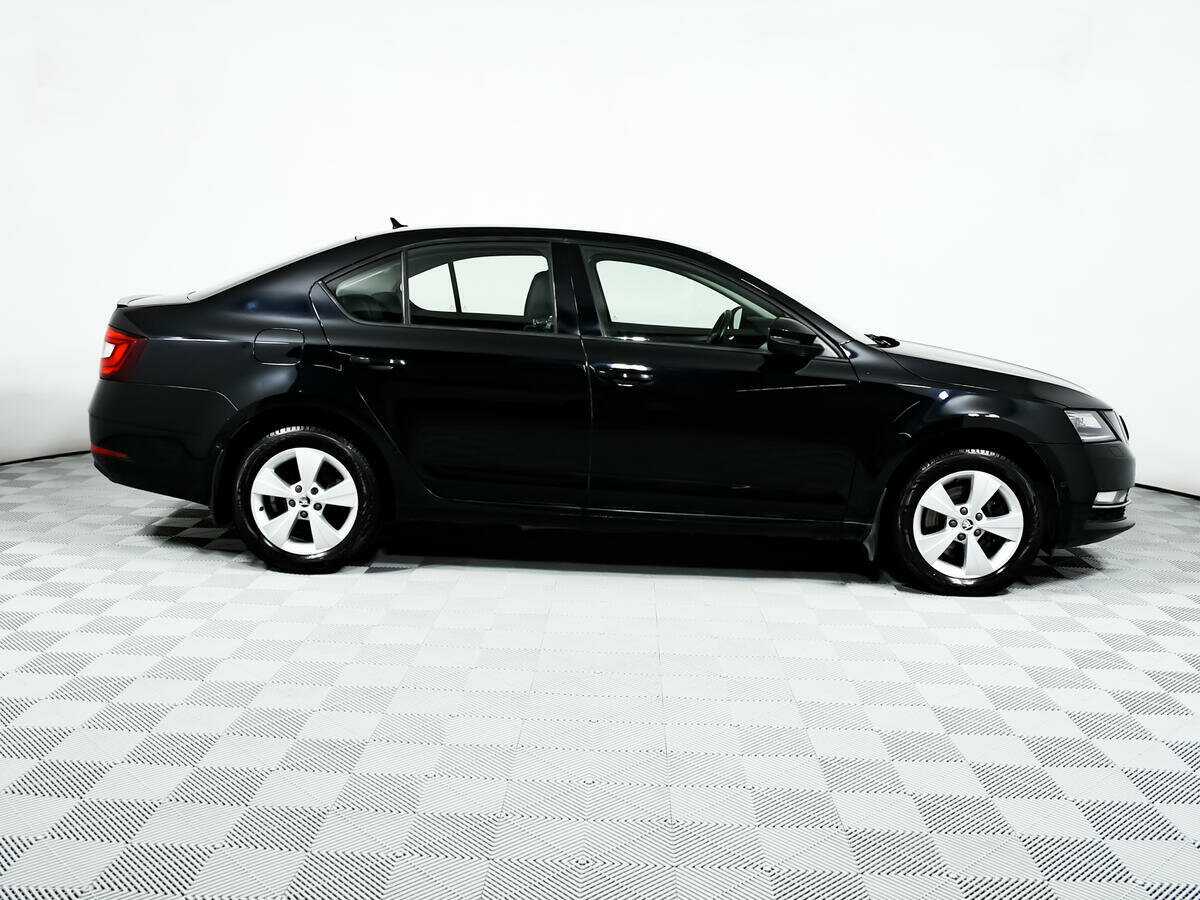 Skoda Octavia с пробегом — 2017 год. Фото: #3