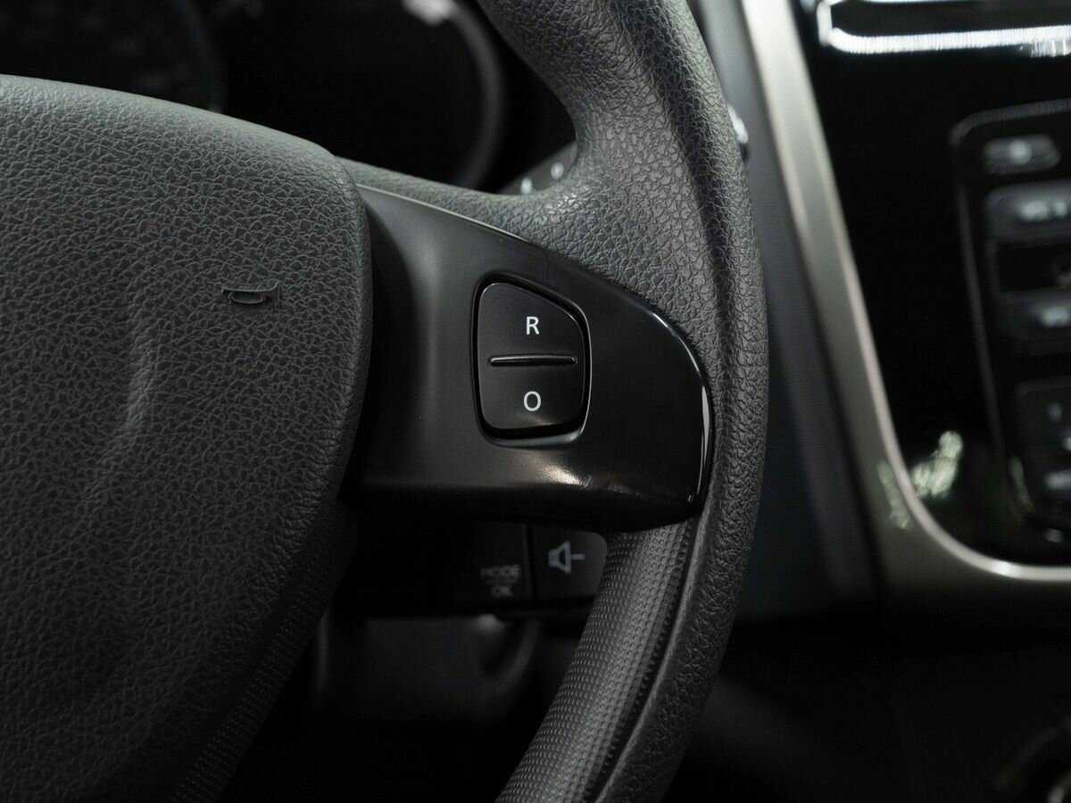 Renault Logan с пробегом — 2018 год. Фото: #16