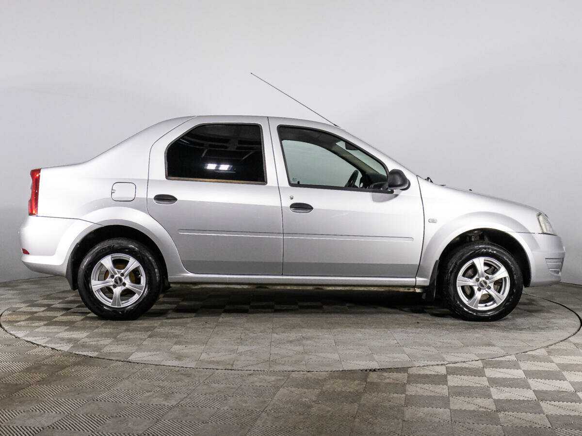 Renault Logan с пробегом — 2014 год. Фото: #3