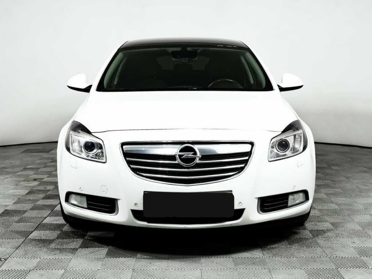 Opel Insignia с пробегом — 2012 год. Фото: #1