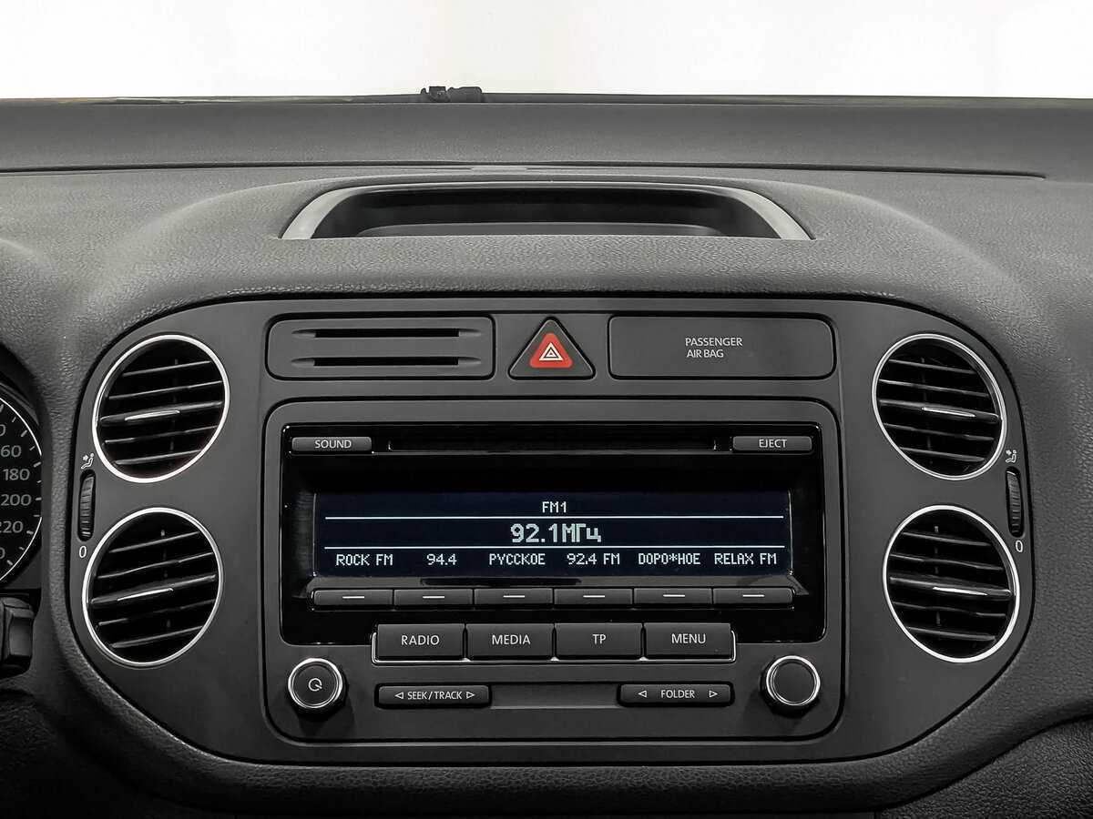 Volkswagen Golf Plus с пробегом — 2012 год. Фото: #16