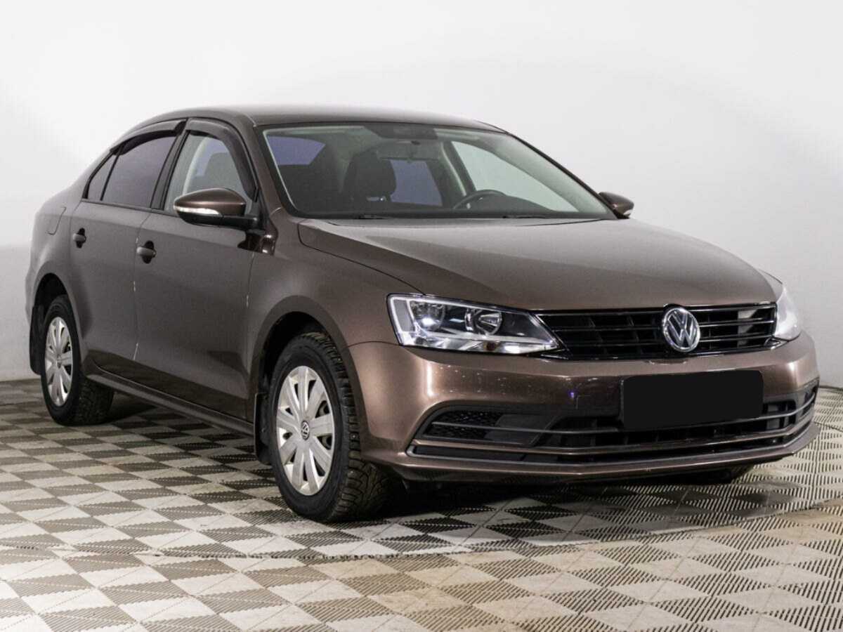 Volkswagen Jetta с пробегом — 2015 год. Фото: #2