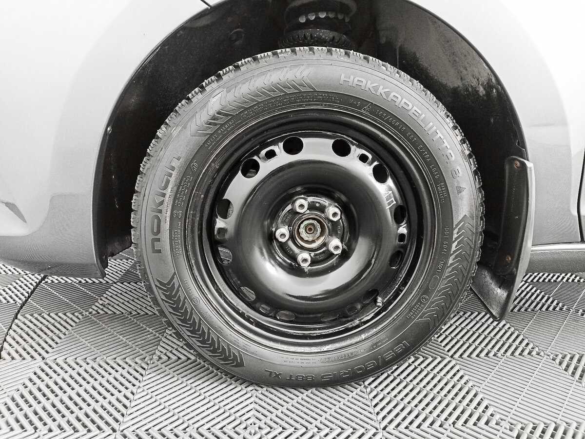 Skoda Rapid с пробегом — 2021 год. Фото: #14