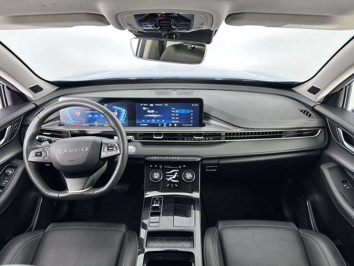 EXEED LX с пробегом — 2022 год. Фото: #12