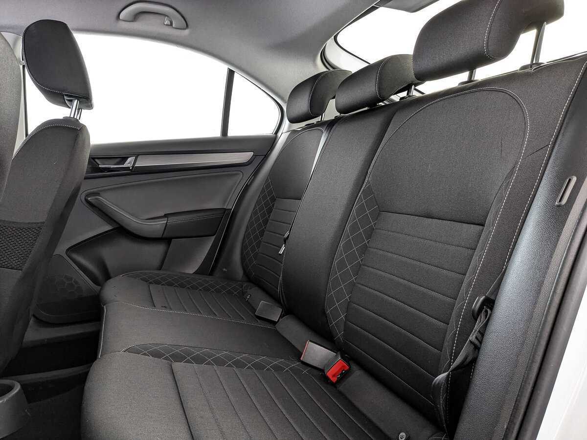 Skoda Rapid с пробегом — 2018 год. Фото: #13