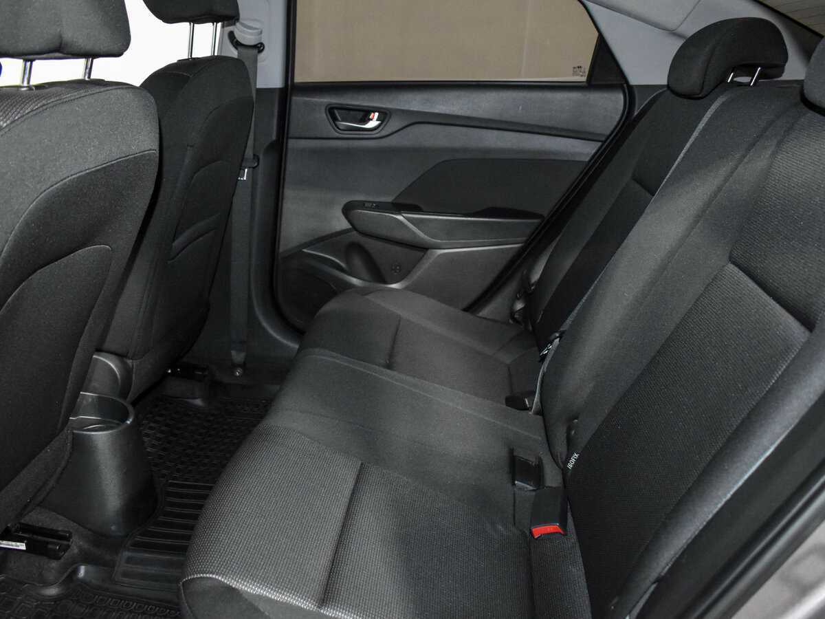 Hyundai Solaris с пробегом — 2019 год. Фото: #9