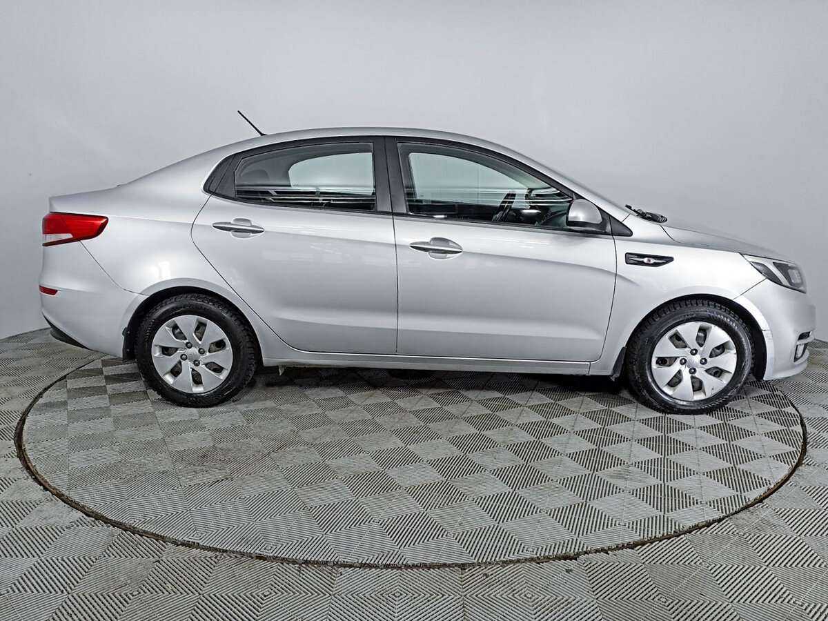 Kia Rio с пробегом — 2015 год. Фото: #3