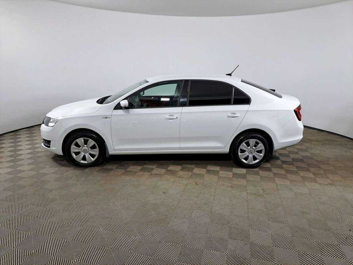 Skoda Rapid с пробегом — 2018 год. Фото: #7