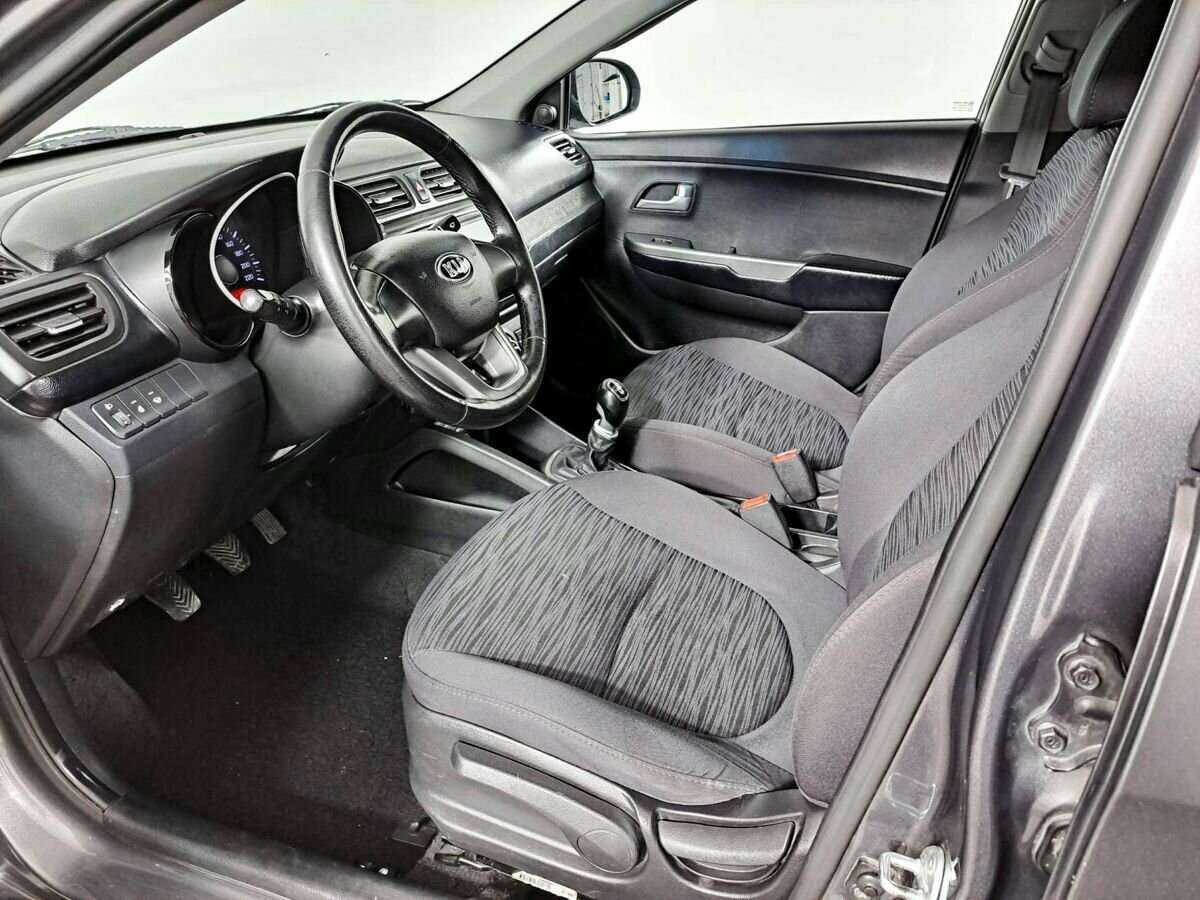 Kia Rio с пробегом — 2014 год. Фото: #13