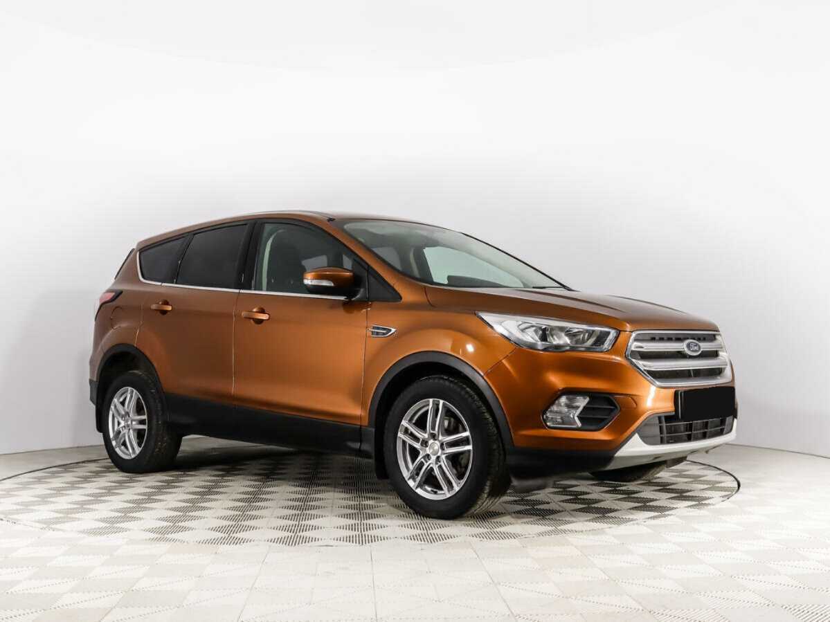 Ford Kuga с пробегом — 2017 год. Фото: #2