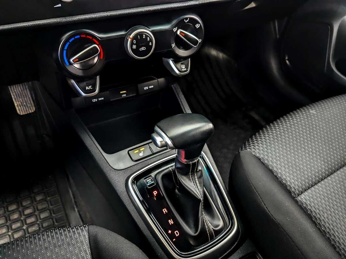 Kia Rio с пробегом — 2020 год. Фото: #19