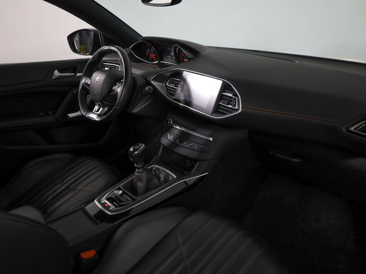 Peugeot 308 с пробегом — 2019 год. Фото: #18