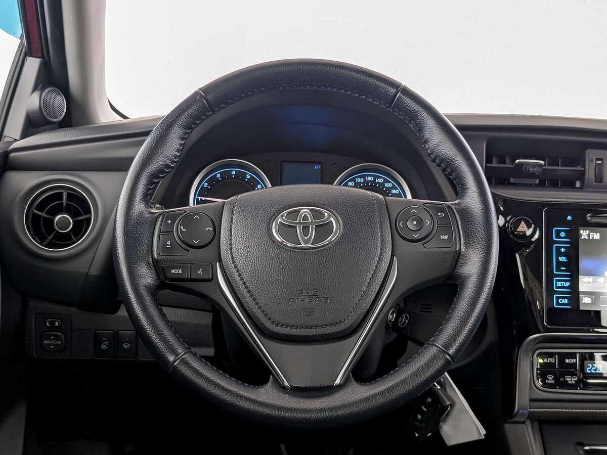 Toyota Corolla с пробегом — 2018 год. Фото: #19