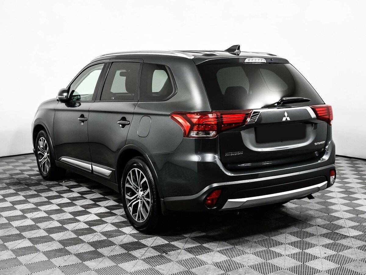 Mitsubishi Outlander с пробегом — 2018 год. Фото: #6