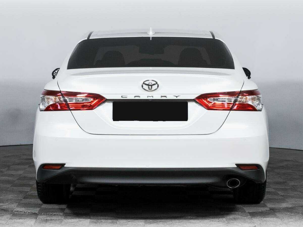 Toyota Camry с пробегом — 2019 год. Фото: #5