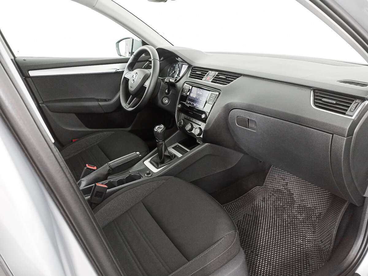 Skoda Octavia с пробегом — 2017 год. Фото: #6