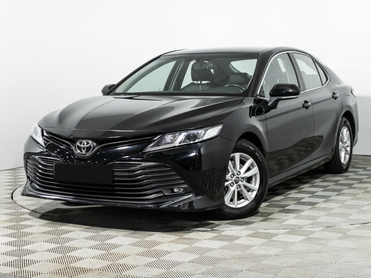 Toyota Camry с пробегом — 2018 год. Фото: #0