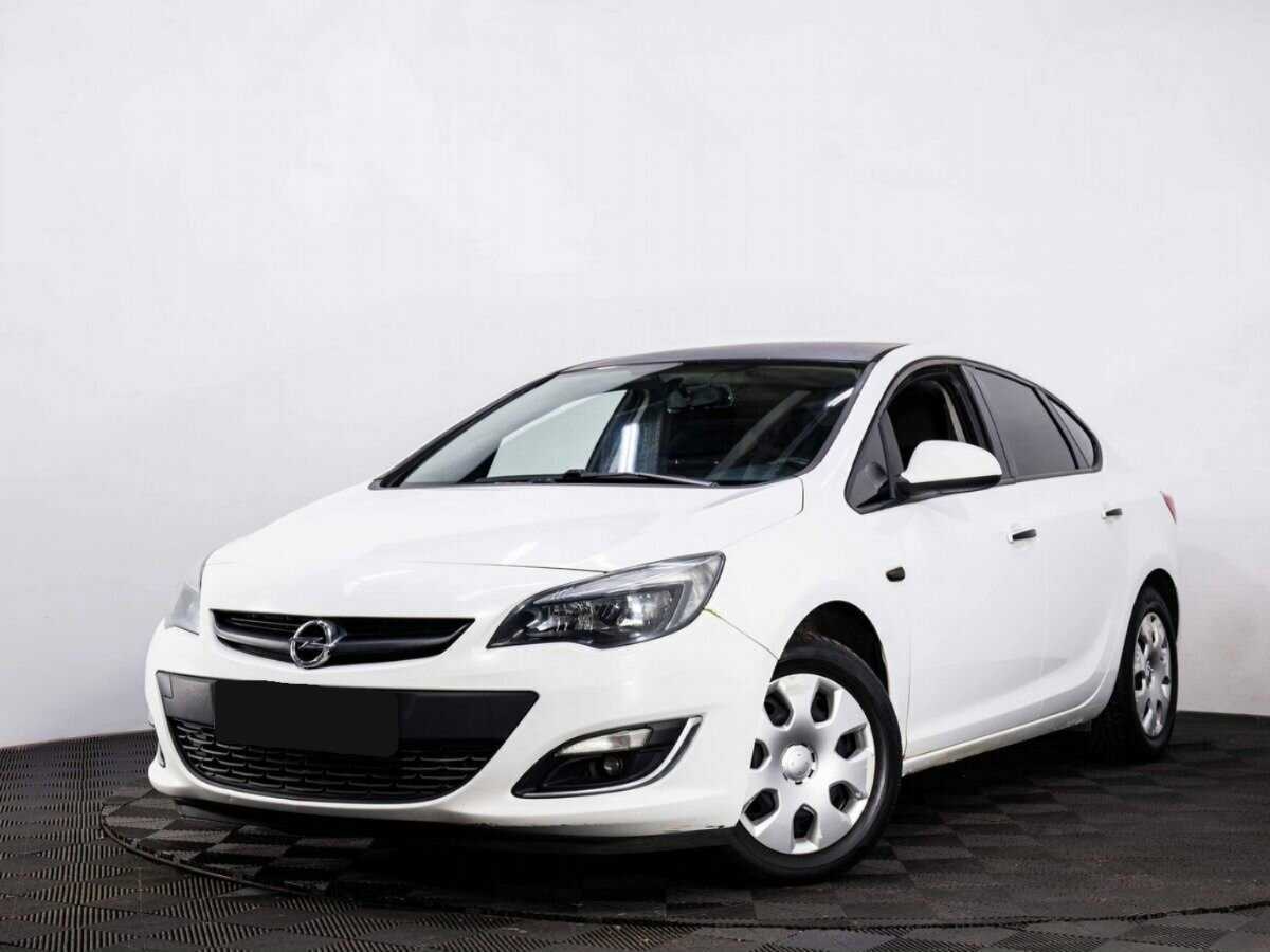 Opel Astra с пробегом — 2013 год. Посмотреть фото