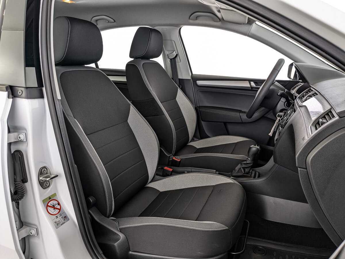 Skoda Rapid с пробегом — 2019 год. Фото: #19