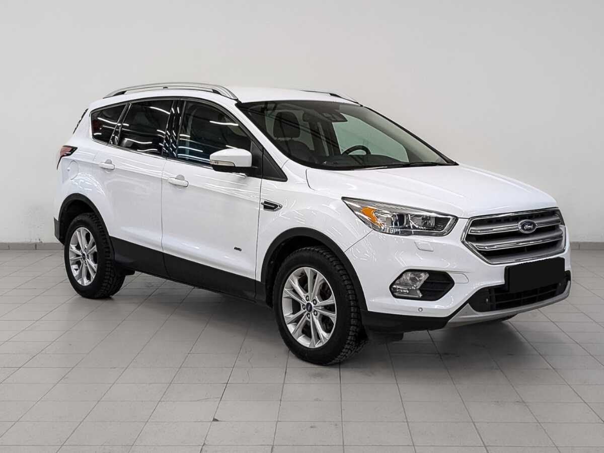 Ford Kuga с пробегом — 2016 год. Фото: #2