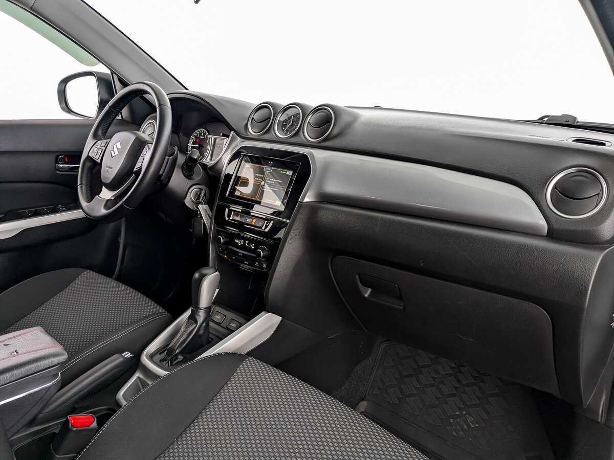Suzuki Vitara с пробегом — 2016 год. Фото: #8