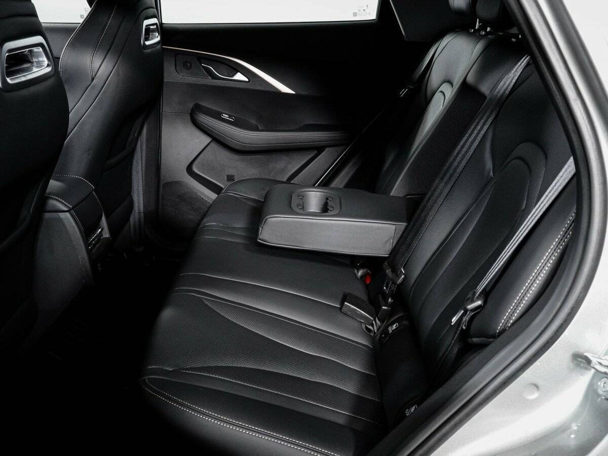 OMODA C5 с пробегом — 2023 год. Фото: #9