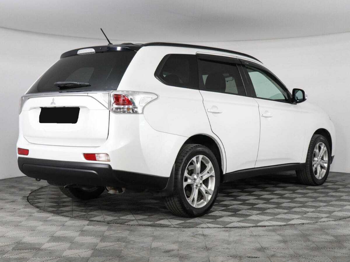 Mitsubishi Outlander с пробегом — 2013 год. Фото: #4