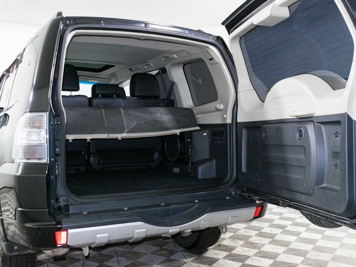 Mitsubishi Pajero с пробегом — 2013 год. Фото: #5