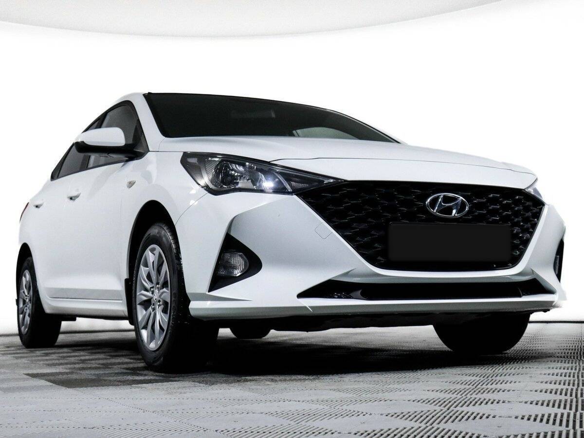 Hyundai Solaris с пробегом — 2021 год. Фото: #16